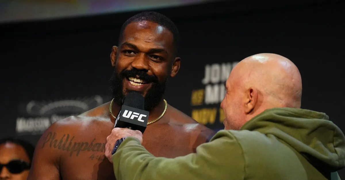 Jon Jones Mengejek Tom Aspinall dan Petisi Pencopotan Gelar Kelas Berat UFC